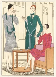 Frauen rauchen in einem schicken Interieur in einem Abendkleid, Goldklinge und grünem Samt, Nachmittagskleid in grüner Wolle und Nachmittagskleid in Gold- und Rotklingenkleid