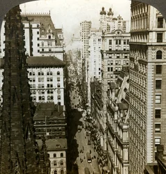 Trinity Church und Broadway, New York, USA