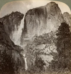 Yosemite Point und windgeblasene Yosemite Falls, Yosemite Valley, Kalifornien, USA, 1902