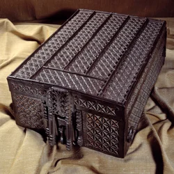 Kassette mit dem Vertrag von Amiens von 1527, verwendet für den Pferdetransport (Allianz zwischen Heinrich VIII. und Franz I. gegen Karl V.)