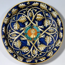 Fayenceplatte mit weiblicher Büste. 16. Jahrhundert. Paris, Musée du Louvre