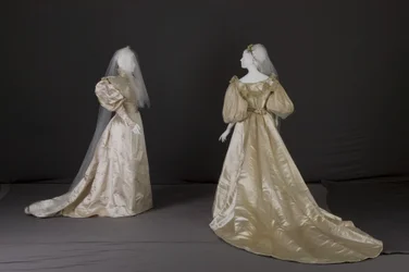 Hochzeitskleider