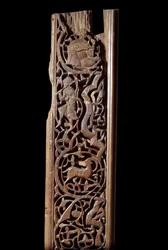 Orientalische Kunst: geschnitztes Holzpaneel. 13. Jahrhundert. Detail. Paris, Louvre Museum