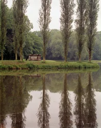 Ansicht des Grabes des Schweizer Philosophen Jean Jacques Rousseau in Ermenonville (Oise)