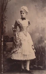 Baroness Marie Alexandrine "Mary" von Vetsera (19. März 1871 – 30. Januar 1889) (Foto)