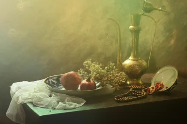 Orientalisches Granatapfel-Stillleben