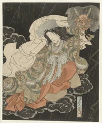 Frau mit Dämonenmaske zwischen den Wolken