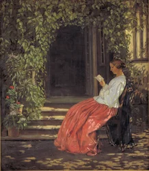 Lesende Dame vor einer Gartentür