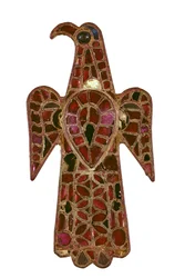 Eager-förmige westgotische Fibel, 6. Jahrhundert, Bronze und Glaspaste durch die Technik Cloisonné