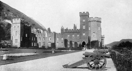 Garron Tower, Larne, Nordirland, 1924-1926