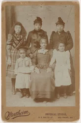 Porträt einer Familie, ca. 1895
