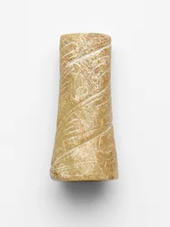 Röhrenförmiges Ornament