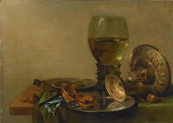 Stillleben mit einer silbernen Tazza