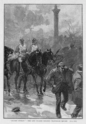 Blutiger Sonntag: Die Life Guards halten den Trafalgar Square