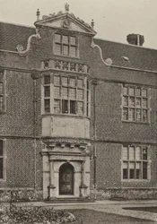 Türöffnung, Eingangsbucht, Südflügel, Cobham Hall