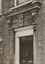 Türöffnung, Longbridge House, Farnham, Surrey