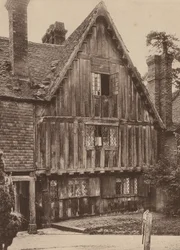 Auf dem Kirchhof, Penshurst, Kent (s/w Foto)