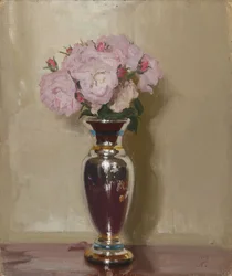 Rosa Rosen in einer Silberglanzvase