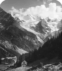 Ein Hotel in Trafoi, Italien, um 1900