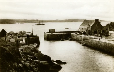 Insel Ouessant: der Hafen von Lampaul bei Flut