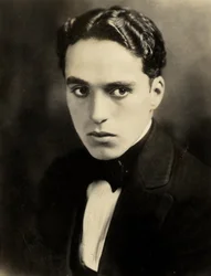 Porträt von Charlie Chaplin, ca. 1918