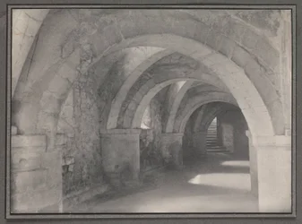 Triforium in der Krypta der Kathedrale von Gloucester