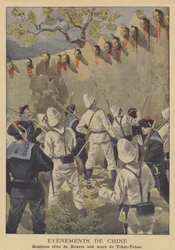 Der Boxeraufstand: Die enthaupteten Köpfe von vierzehn Boxern werden an den Mauern von Tchio-Tchao ausgestellt